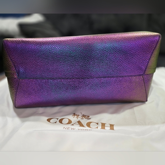 RaRE 🧜‍♀️NWT!!!🦄 COACH HOLOGRAM OILSLICK MARKET TOTE L/XL 36512 Unicorn - Picture 6 of 16